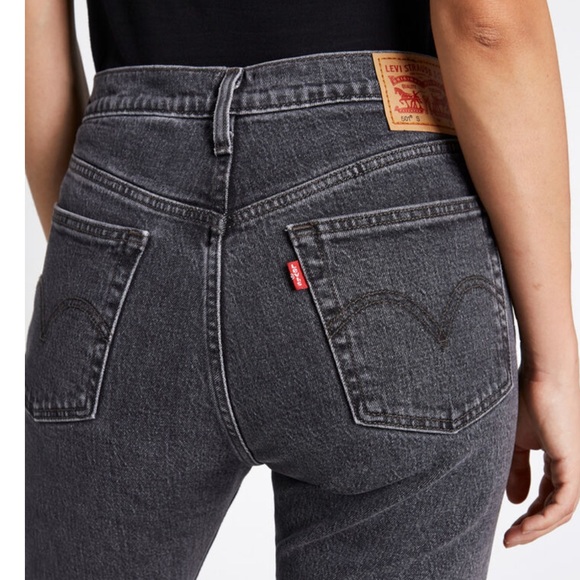 Leviโs 501 high rise skinny jean in faded black - Picture 6 of 16